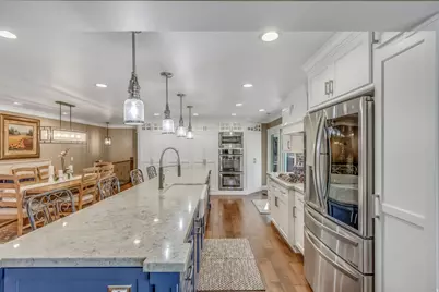 1900 E 5685 S, Holladay, UT 84121 - Photo 9