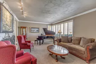 1900 E 5685 S, Holladay, UT 84121 - Photo 3