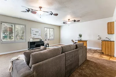 960 E 250 S, Kaysville, UT 84037 - Photo 15