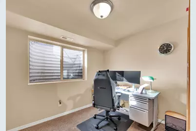 1829 W 5050 S, Roy, UT 84067 - Photo 15