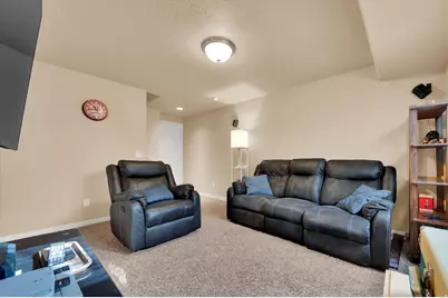 1829 W 5050 S, Roy, UT 84067 - Photo 13