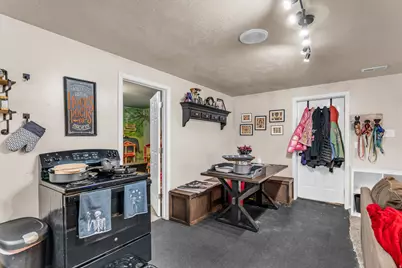 9390 N Canyon Wash Dr, Eagle Mountain, UT 84005 - Photo 31