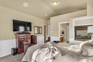9390 N Canyon Wash Dr, Eagle Mountain, UT 84005 - Photo 15