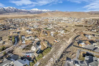 9390 N Canyon Wash Dr, Eagle Mountain, UT 84005 - Photo 37