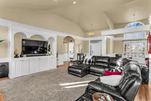 9390 N Canyon Wash Dr, Eagle Mountain, UT 84005 - Photo 5