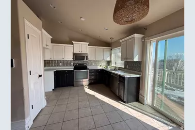 273 W Autumn Dr, Saratoga Springs, UT 84045 - Photo 3