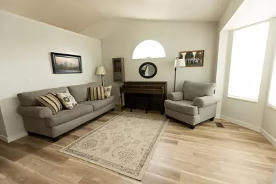 1099 E 2125 N, Layton, UT 84040 - Photo 7