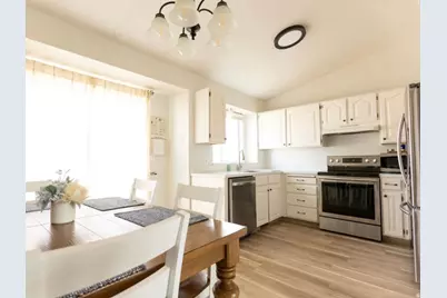 1099 E 2125 N, Layton, UT 84040 - Photo 9