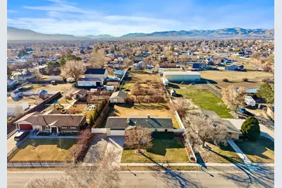 2303 W Cynthia Ann Cir, Riverton, UT 84065 - Photo 19