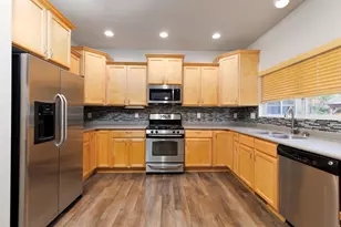 16065 S Timber Brook Dr E, Draper (UT Cnty), UT 84020 - Photo 11