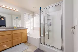 16065 S Timber Brook Dr E, Draper (UT Cnty), UT 84020 - Photo 17