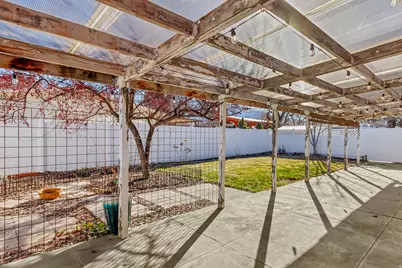 8390 S 745 E, Sandy, UT 84094 - Photo 11