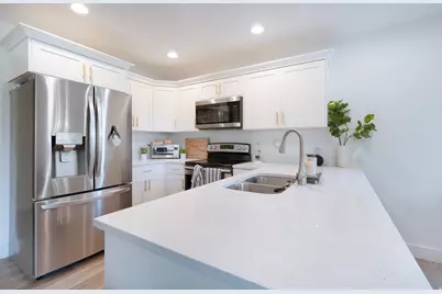 1065 W 200 N, Provo, UT 84601 - Photo 7