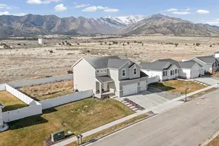 3795 N Eisenhower St, Eagle Mountain, UT 84013 - Photo 39