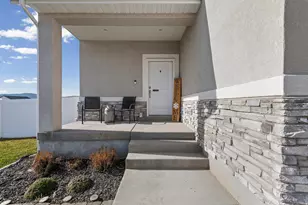 3795 N Eisenhower St, Eagle Mountain, UT 84013 - Photo 5