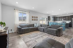 3795 N Eisenhower St, Eagle Mountain, UT 84013 - Photo 9