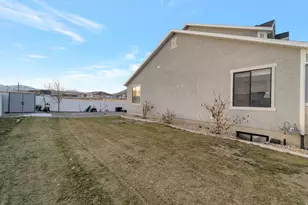 1413 N Arcadia Dr, Saratoga Springs, UT 84045 - Photo 47