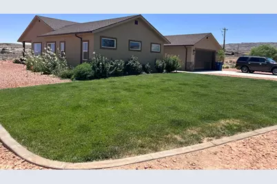 1095 E Canyon Dr, Big Water, UT 84741 - Photo 47
