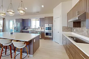 1095 E Canyon Dr, Big Water, UT 84741 - Photo 3