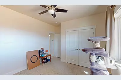 1095 E Canyon Dr, Big Water, UT 84741 - Photo 19