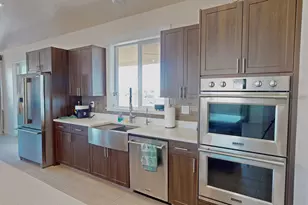 1095 E Canyon Dr, Big Water, UT 84741 - Photo 11