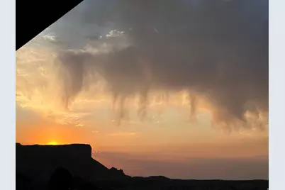 1095 E Canyon Dr, Big Water, UT 84741 - Photo 49