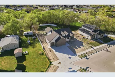 8035 N Park Meadow Ln E #2, Lake Point, UT 84074 - Photo 49