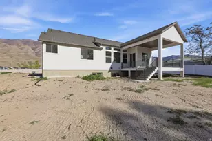 8035 N Park Meadow Ln E, Lake Point, UT 84074 - Photo 43