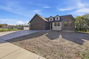 8035 N Park Meadow Ln E, Lake Point, UT 84074 - Photo 3