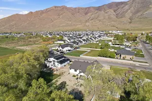 8035 N Park Meadow Ln E, Lake Point, UT 84074 - Photo 51