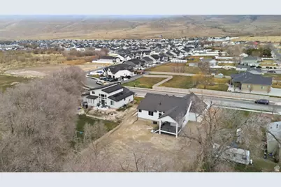 8035 N Park Ln E #2, Lake Point, UT 84074 - Photo 47