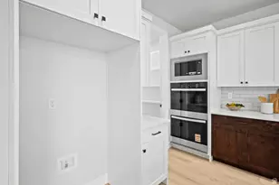 8035 N Park Ln E, Lake Point, UT 84074 - Photo 13