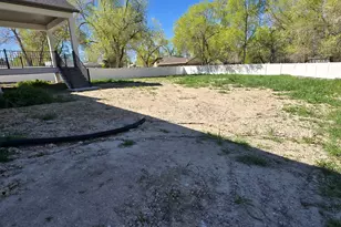 8035 N Park Meadow Ln E, Lake Point, UT 84074 - Photo 41