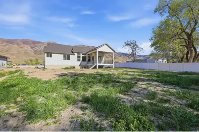 8035 N Park Meadow Ln E #2, Lake Point, UT 84074 - Photo 41