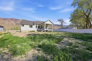 8035 N Park Meadow Ln E, Lake Point, UT 84074 - Photo 41