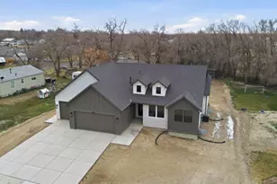 8035 N Park Ln E, Lake Point, UT 84074 - Photo 43