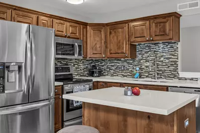 905 S Main St #G, Layton, UT 84041 - Photo 5