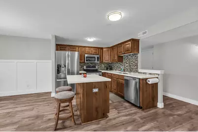 905 S Main St #G, Layton, UT 84041 - Photo 3