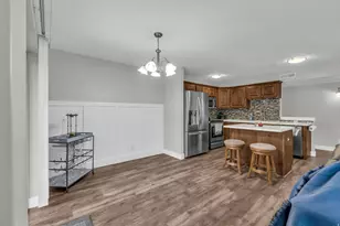 905 S Main St, Layton, UT 84041 - Photo 7