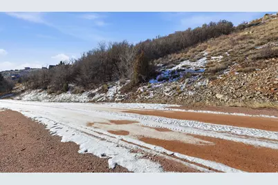 1697 N Rendevous Run #E8, Garden City, UT 84028 - Photo 9