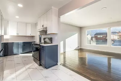 4579 S 375 E, Washington Terrace, UT 84405 - Photo 11