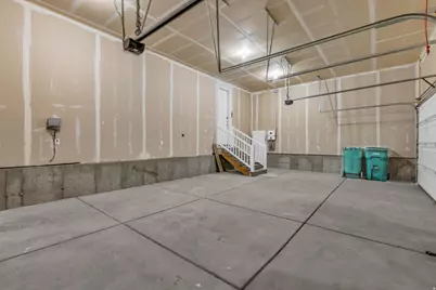 583 S Alberta Spruce Dr, Layton, UT 84041 - Photo 33