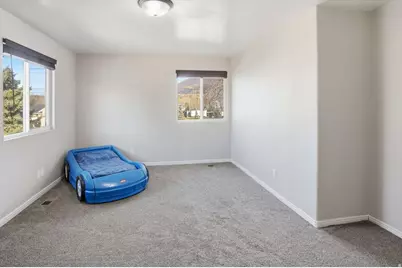 2025 E South Weber Dr, South Weber, UT 84405 - Photo 19