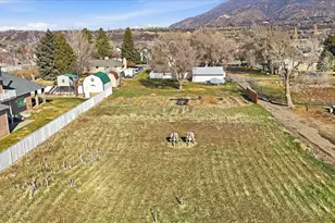 2025 E South Weber Dr, South Weber, UT 84405 - Photo 23
