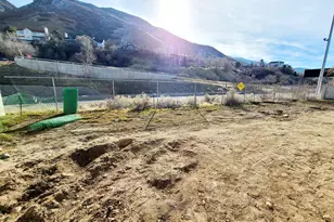 7627 S Primaverii Ct., Cottonwood Heights, UT 84121 - Photo 11