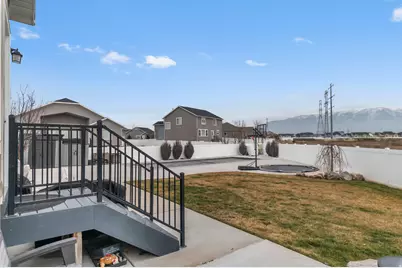 621 S Sugar Pine Dr, Layton, UT 84041 - Photo 29