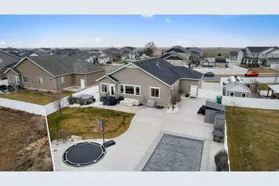 621 S Sugar Pine Dr, Layton, UT 84041 - Photo 33