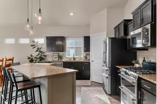 621 S Sugar Pine Dr, Layton, UT 84041 - Photo 7