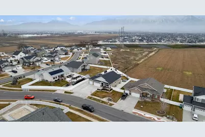 621 S Sugar Pine Dr, Layton, UT 84041 - Photo 39