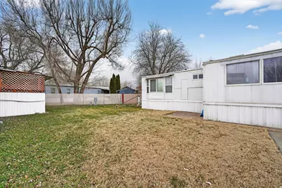 24 Grover St, Layton, UT 84041 - Photo 15